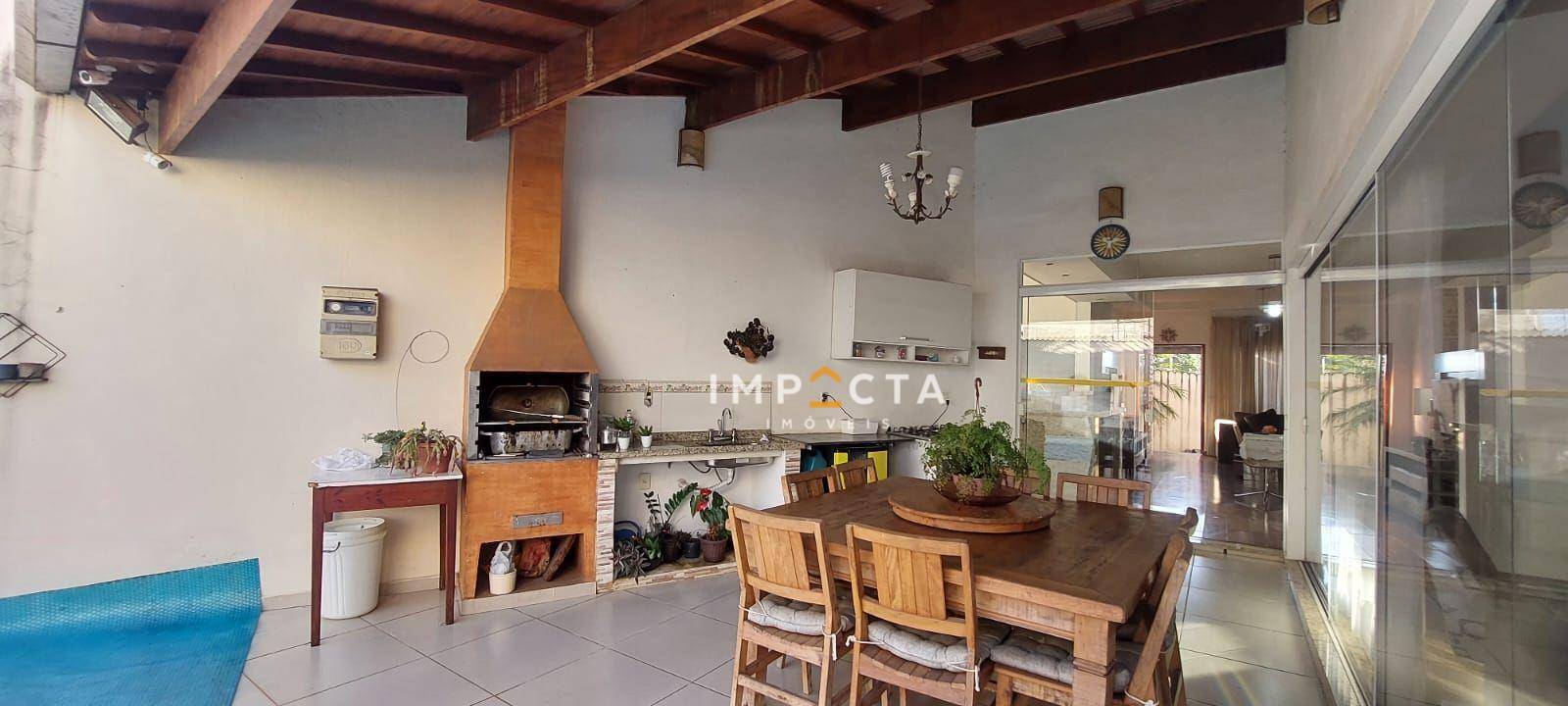 Casa à venda com 4 quartos, 306m² - Foto 10