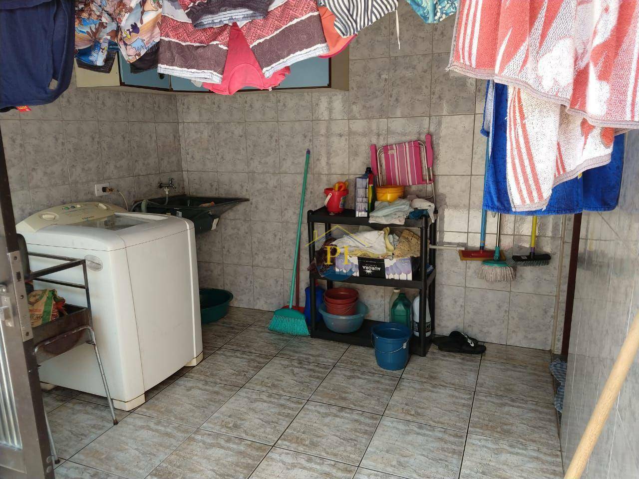 Casa à venda com 3 quartos, 1m² - Foto 8