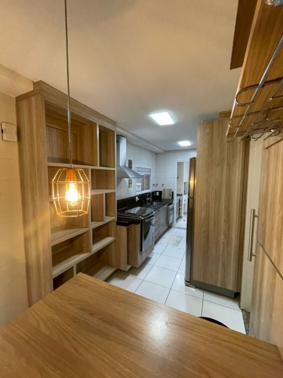 Apartamento à venda com 3 quartos, 115m² - Foto 1