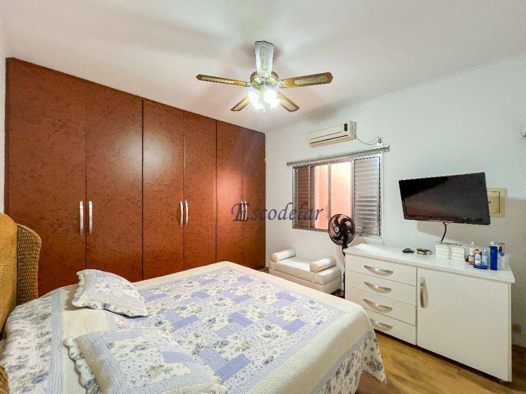 Casa à venda com 3 quartos, 190m² - Foto 16