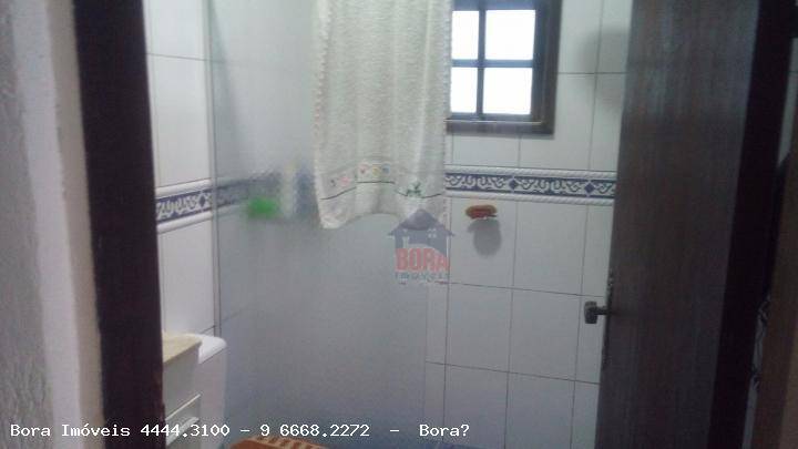 Casa à venda com 2 quartos, 180m² - Foto 12