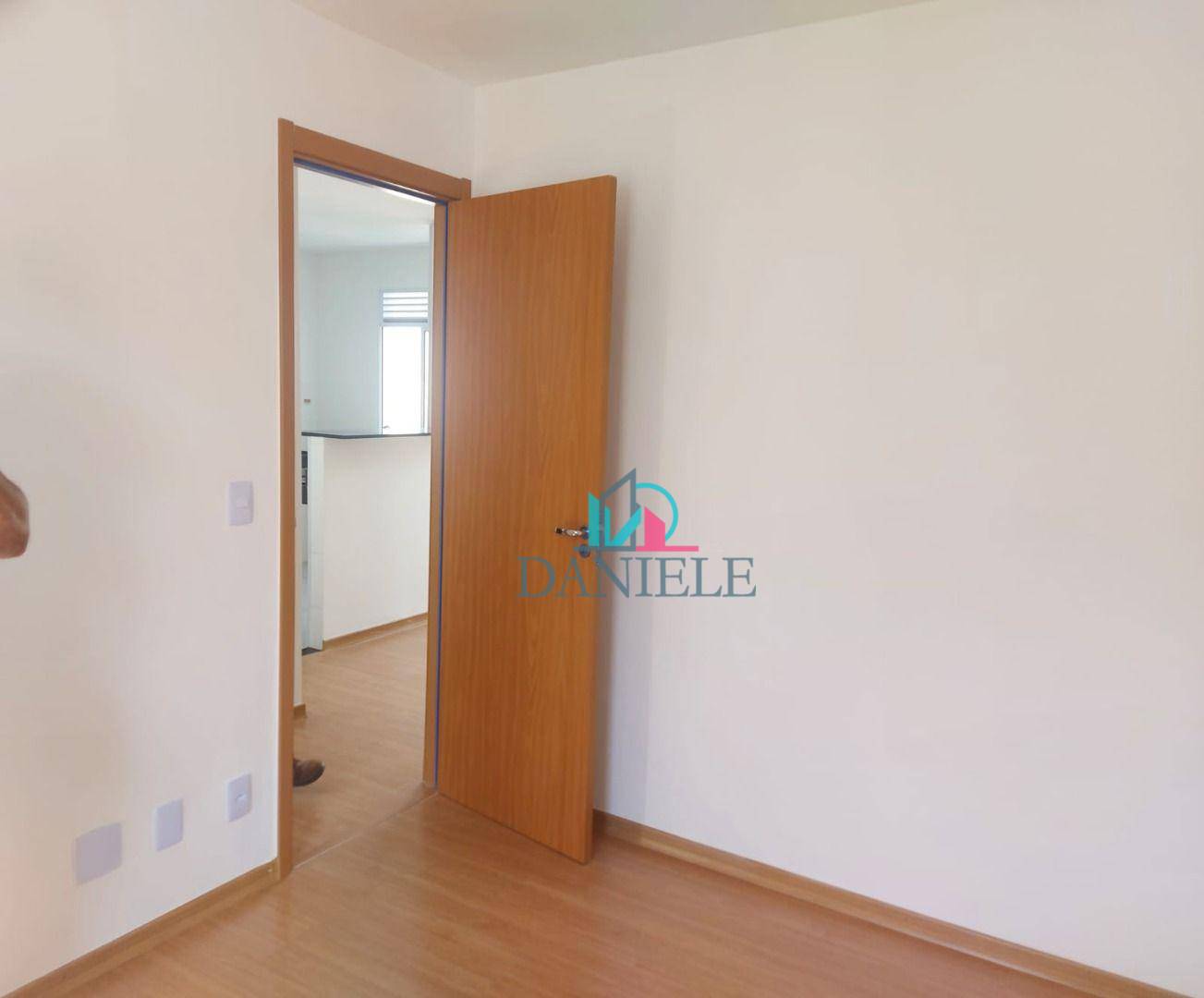 Apartamento à venda com 2 quartos, 45m² - Foto 8