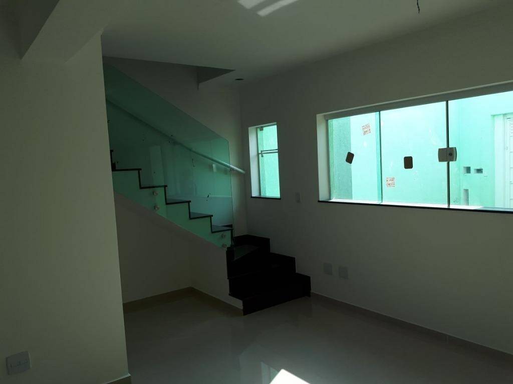 Sobrado à venda com 2 quartos, 95m² - Foto 3