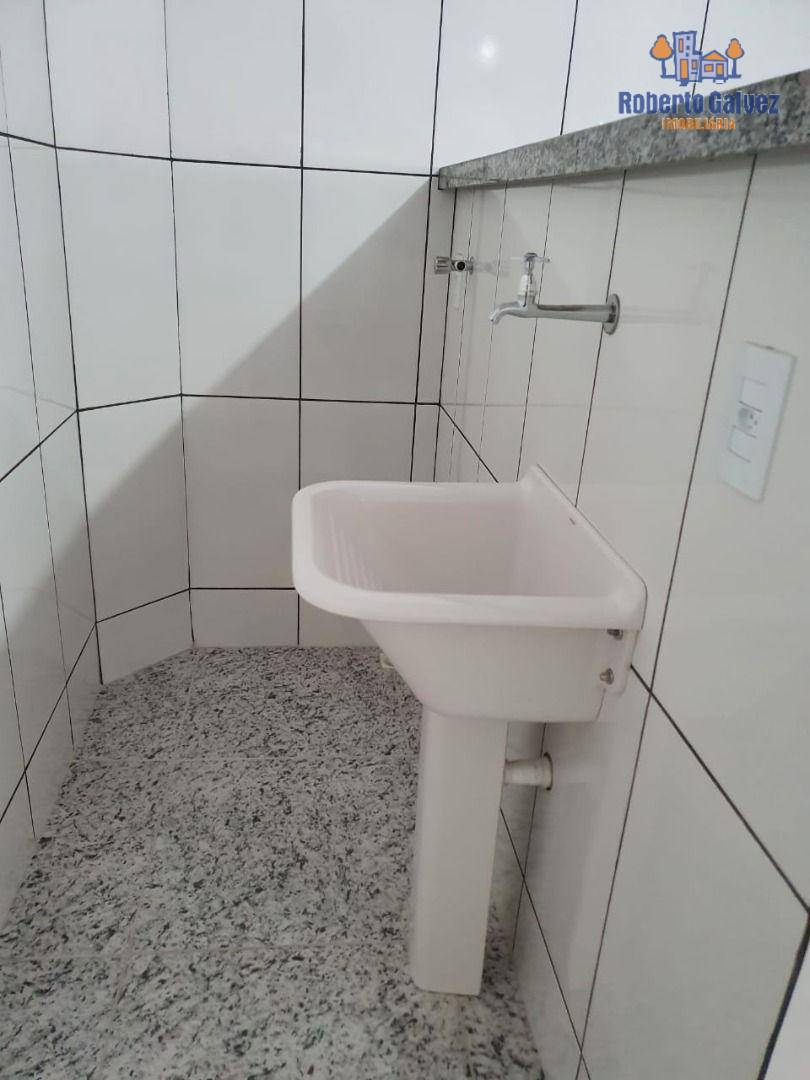 Apartamento para alugar com 2 quartos, 60m² - Foto 13