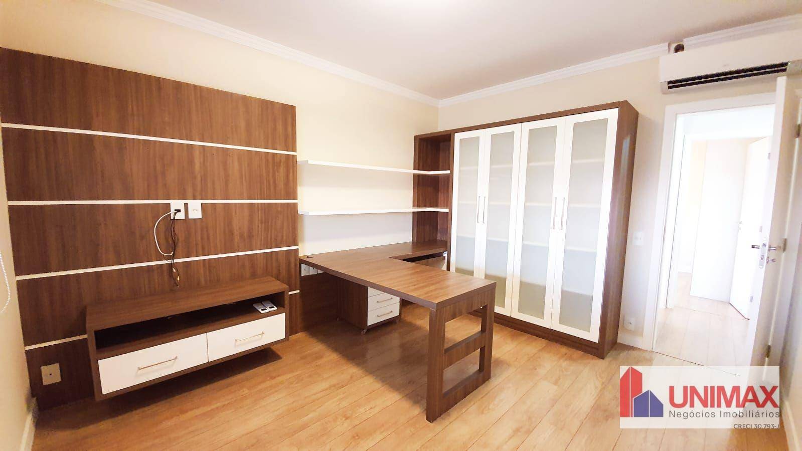 Apartamento para alugar com 3 quartos, 212m² - Foto 8