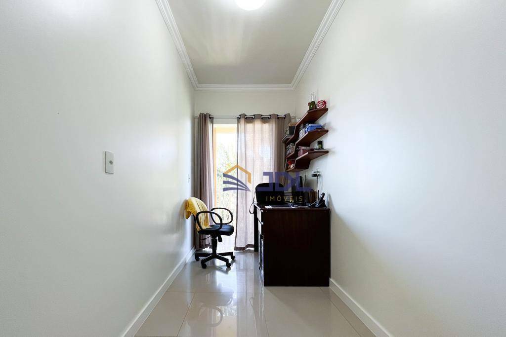 Casa à venda com 3 quartos, 299m² - Foto 17