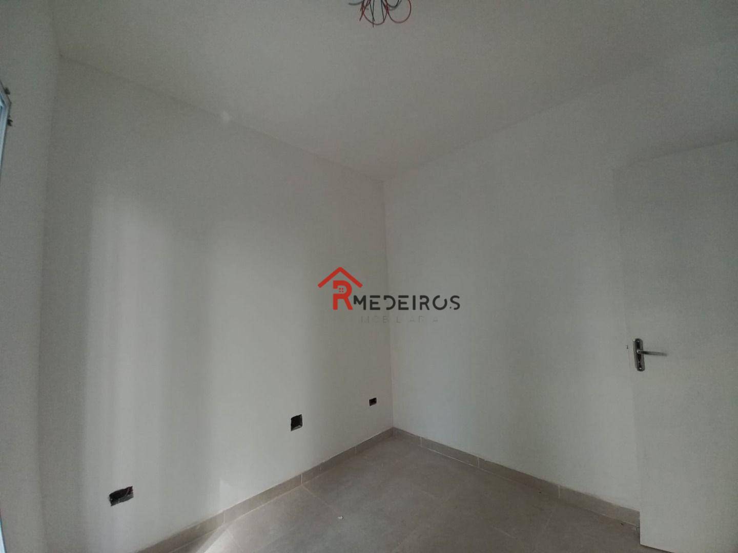 Casa à venda com 2 quartos, 54m² - Foto 19