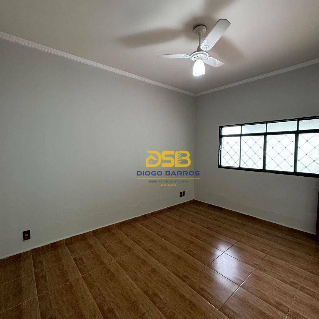 Casa à venda com 3 quartos, 184m² - Foto 13