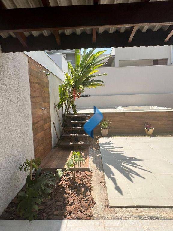 Casa de Condomínio à venda com 3 quartos, 170m² - Foto 4