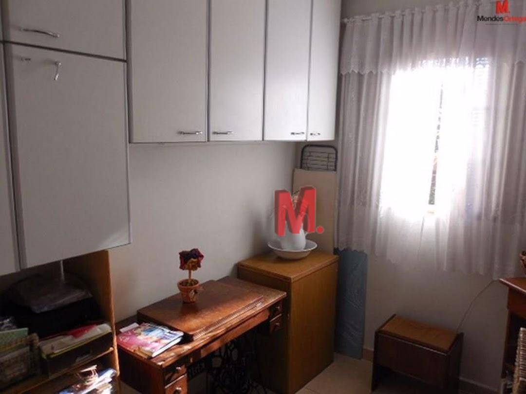 Casa à venda com 4 quartos, 317m² - Foto 37