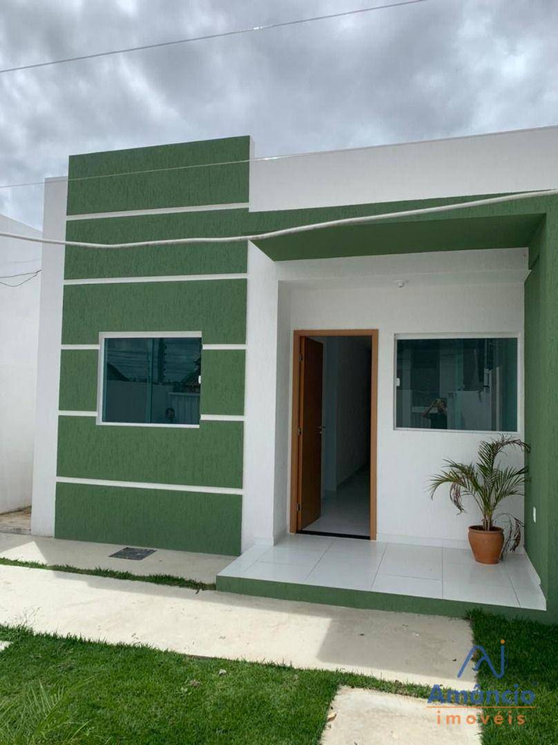 Casa à venda com 3 quartos, 76m² - Foto 1