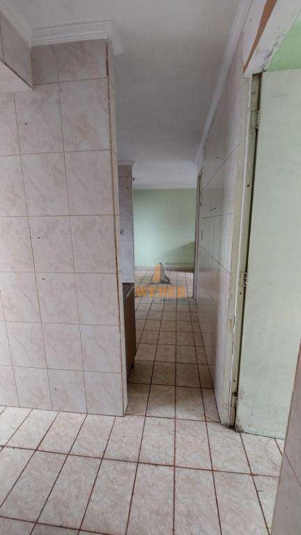 Apartamento à venda com 2 quartos, 48m² - Foto 13