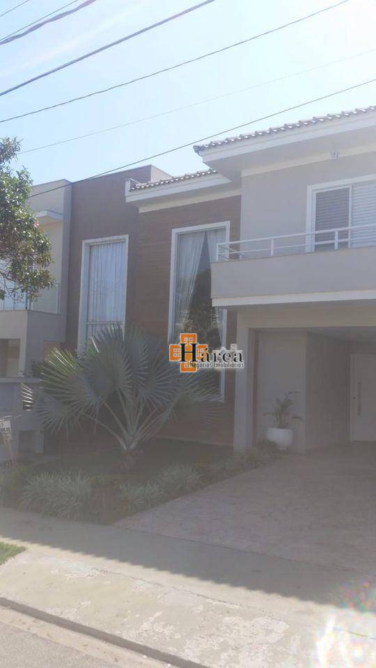 Sobrado à venda com 3 quartos, 244m² - Foto 1