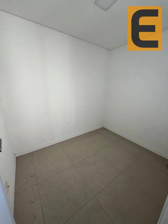 Apartamento à venda com 3 quartos, 146m² - Foto 25