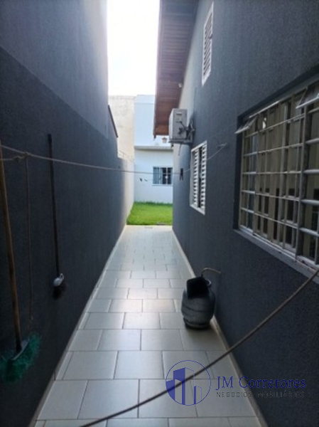 Casa à venda com 4 quartos, 220m² - Foto 18