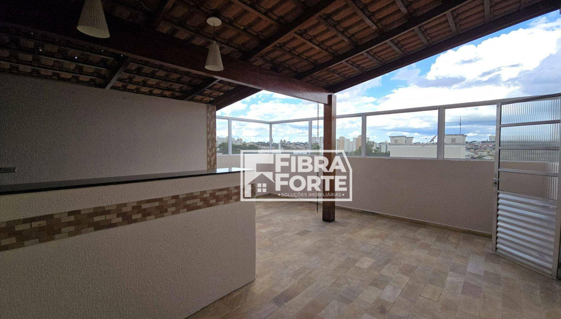 Apartamento para alugar com 3 quartos, 121m² - Foto 2