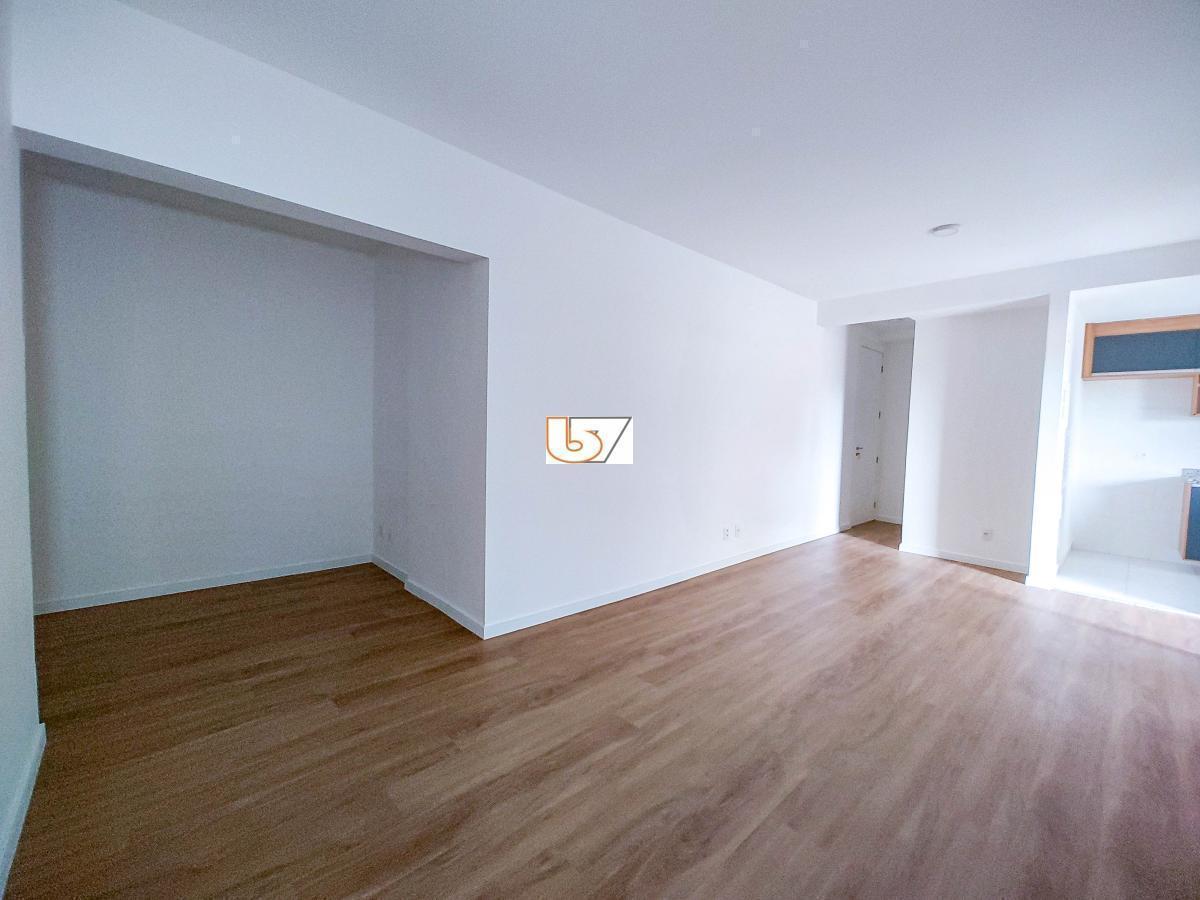 Apartamento para alugar com 3 quartos, 102m² - Foto 16