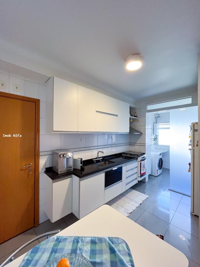 Apartamento à venda com 3 quartos, 136m² - Foto 11