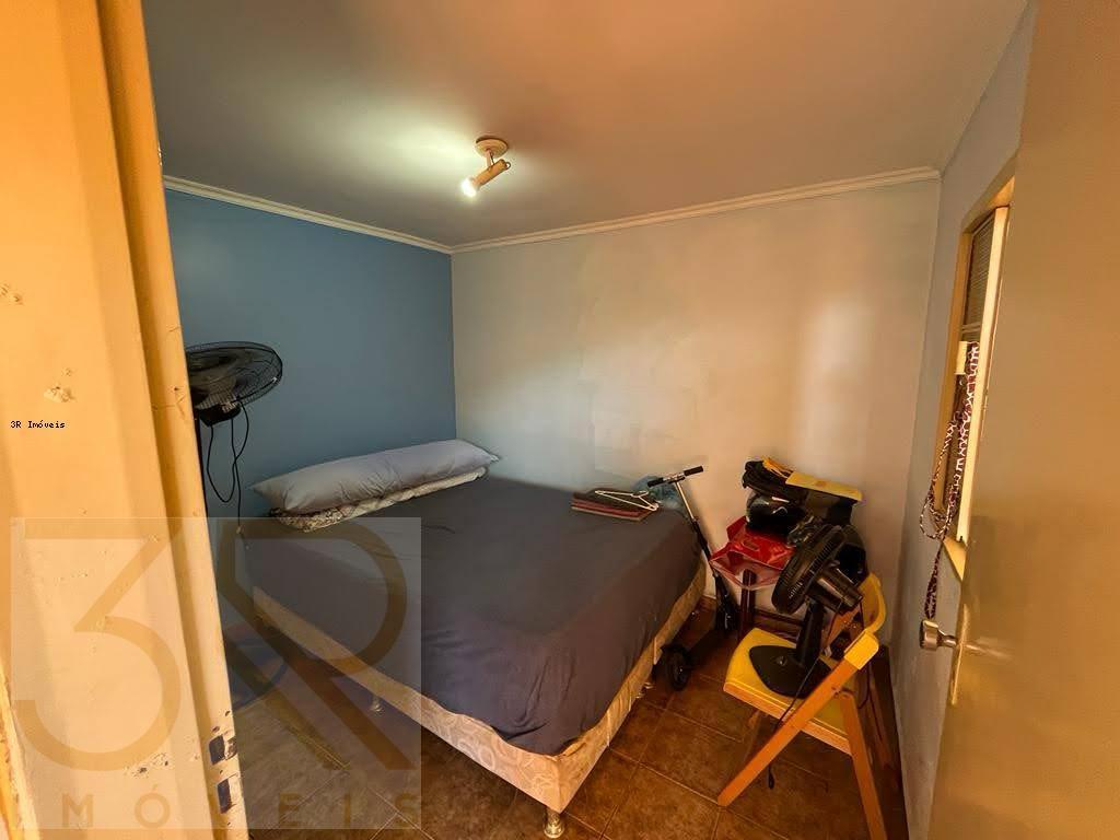 Casa à venda com 3 quartos, 180m² - Foto 19