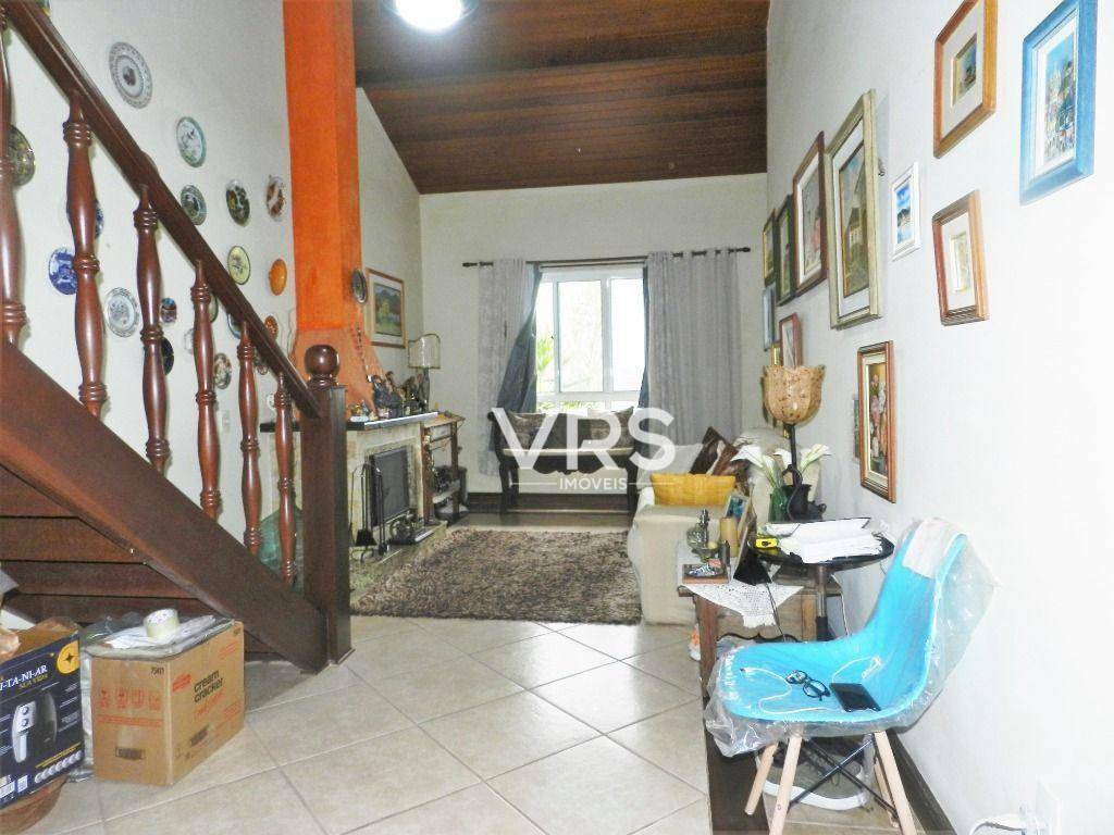 Casa de Condomínio à venda com 3 quartos, 113m² - Foto 2