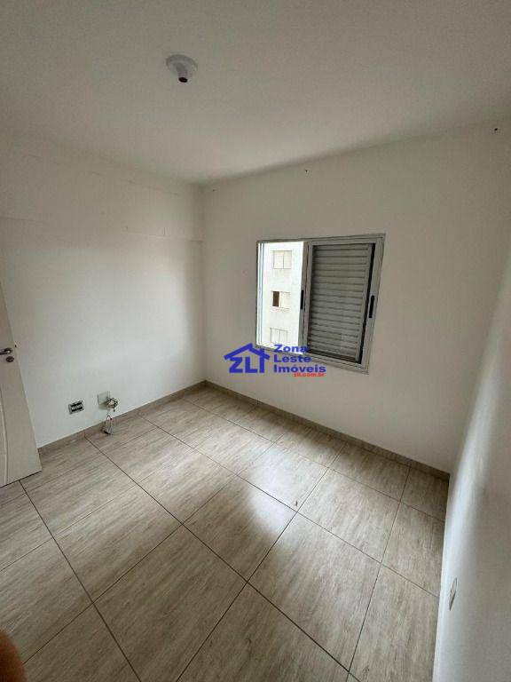 Apartamento à venda com 2 quartos, 44m² - Foto 3