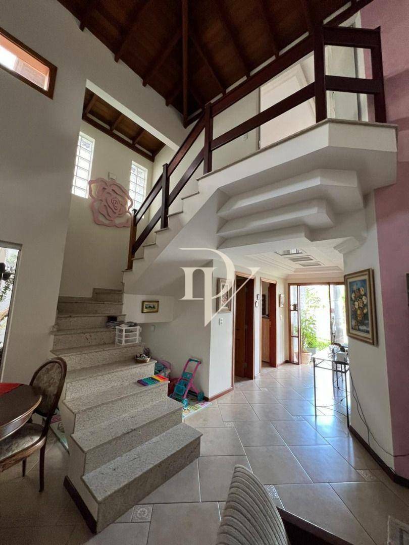 Casa de Condomínio à venda com 3 quartos, 264m² - Foto 6