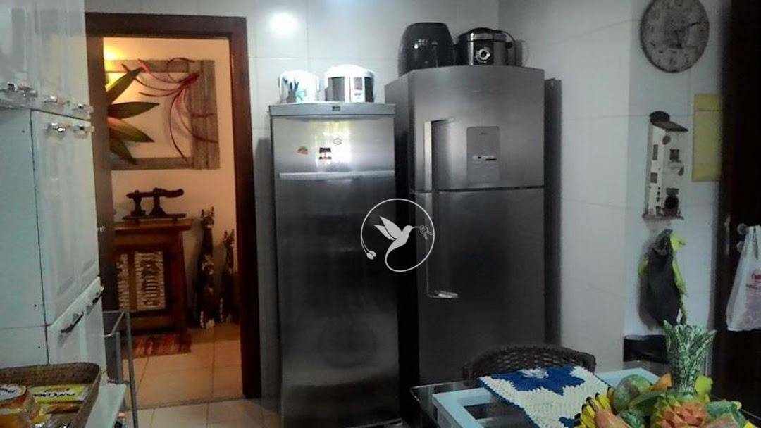 Casa de Condomínio à venda com 5 quartos, 260m² - Foto 28