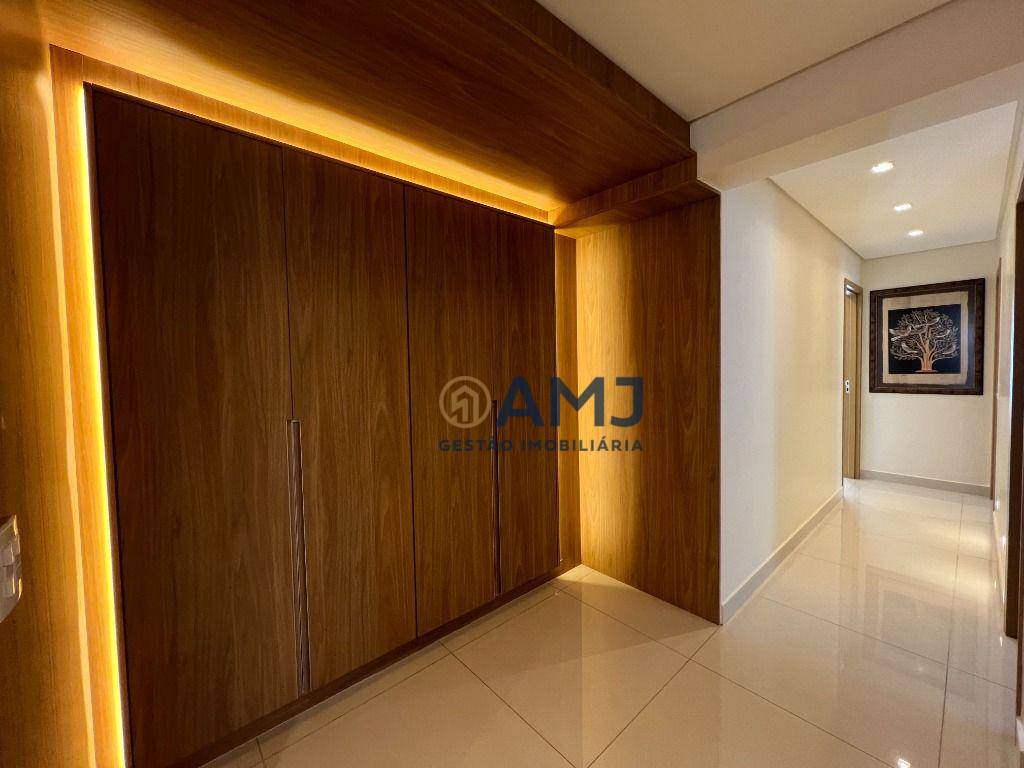 Apartamento à venda com 4 quartos, 224m² - Foto 19