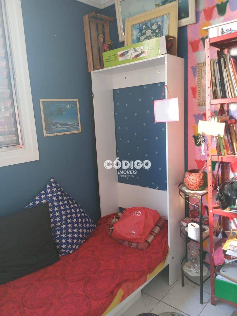 Apartamento à venda com 2 quartos, 45m² - Foto 3