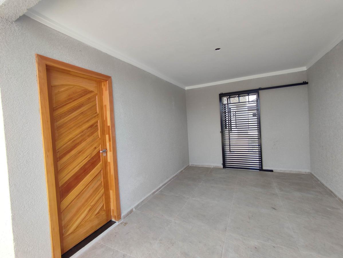 Casa à venda com 3 quartos, 102m² - Foto 4