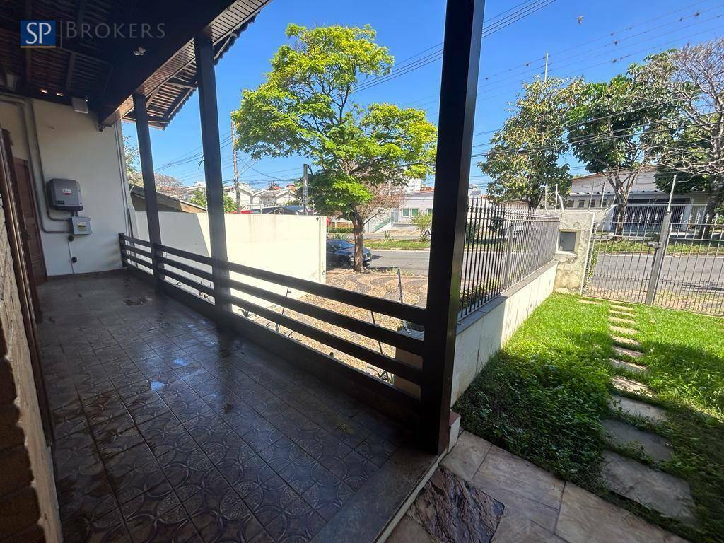 Casa à venda e aluguel com 3 quartos, 340m² - Foto 5