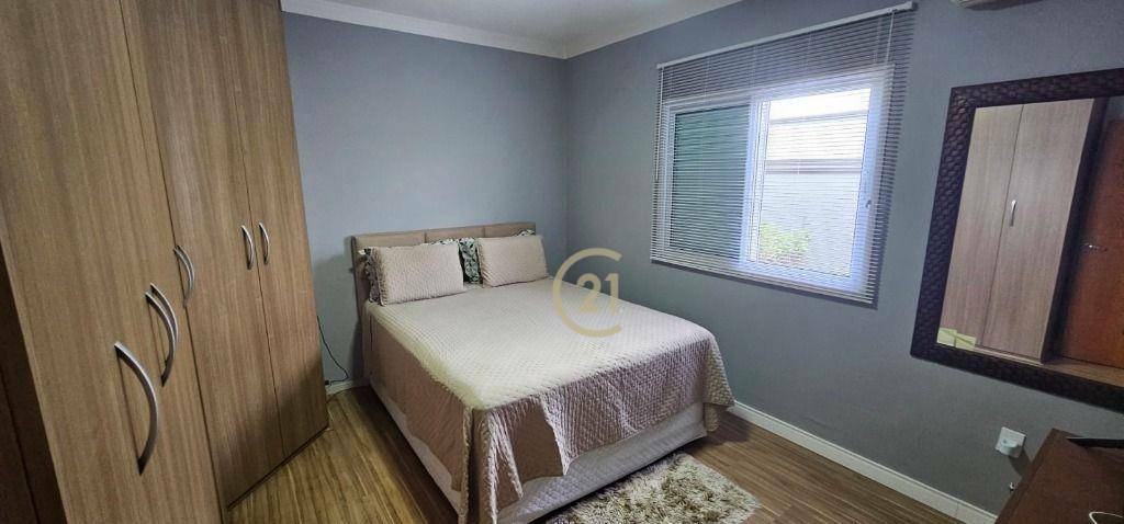 Casa de Condomínio à venda com 3 quartos, 245m² - Foto 9