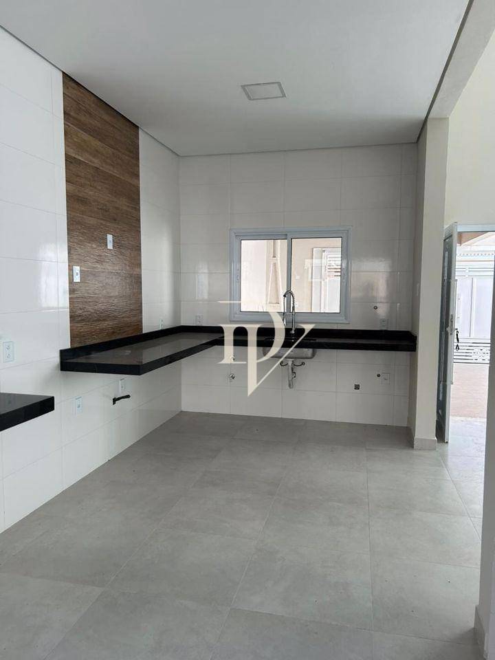 Casa à venda com 3 quartos, 116m² - Foto 5