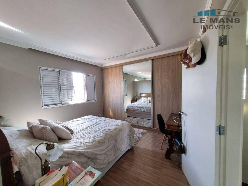 Casa à venda com 3 quartos, 210m² - Foto 22