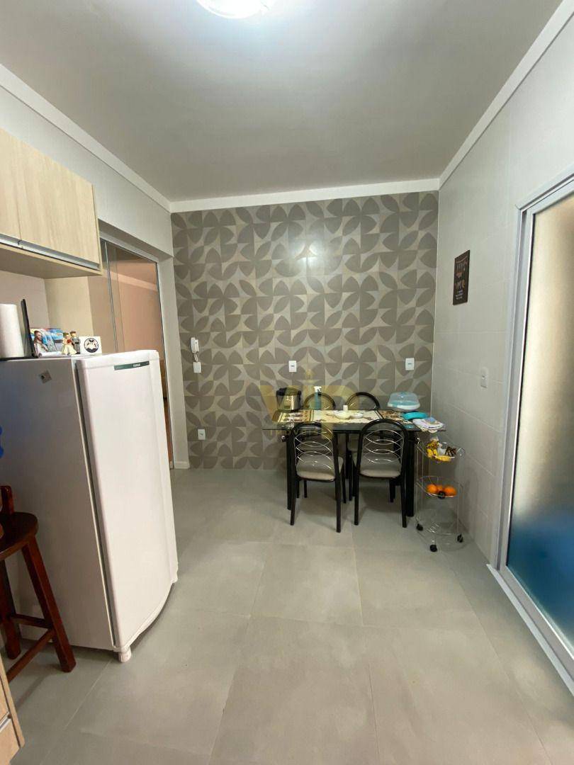 Apartamento à venda com 3 quartos, 100m² - Foto 6