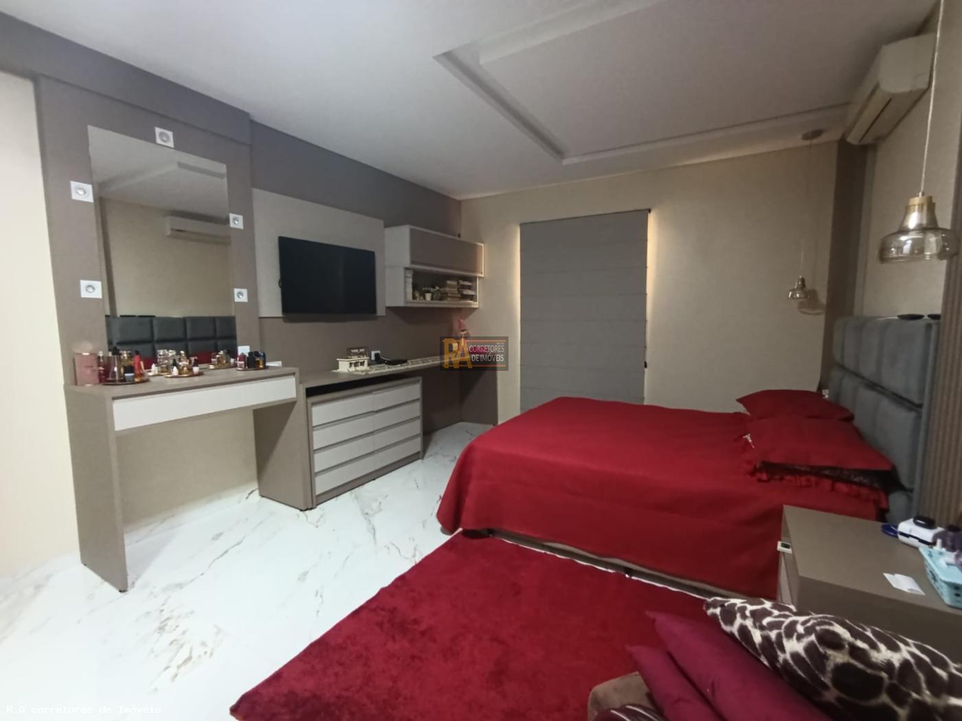 Casa à venda com 3 quartos, 387m² - Foto 11