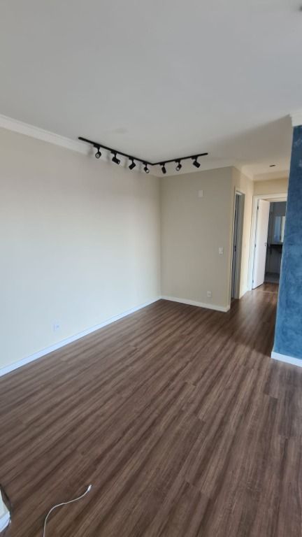 Apartamento à venda com 2 quartos, 57m² - Foto 3