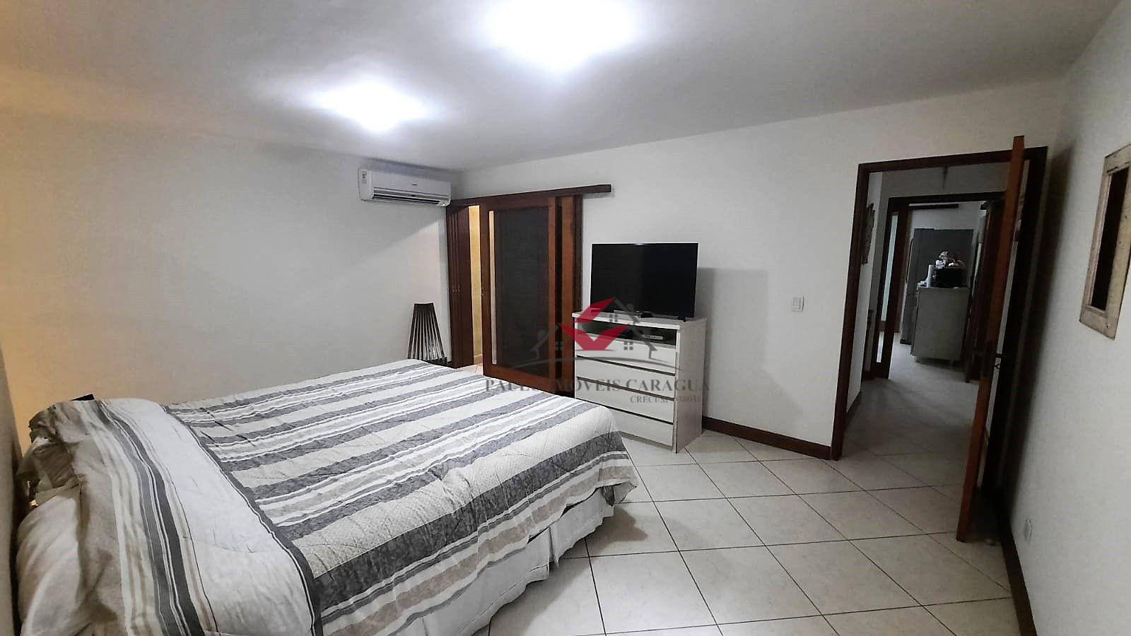 Casa de Condomínio à venda com 4 quartos, 364m² - Foto 10