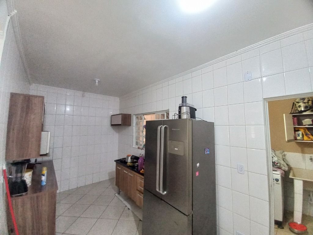 Sobrado à venda com 3 quartos, 92m² - Foto 9