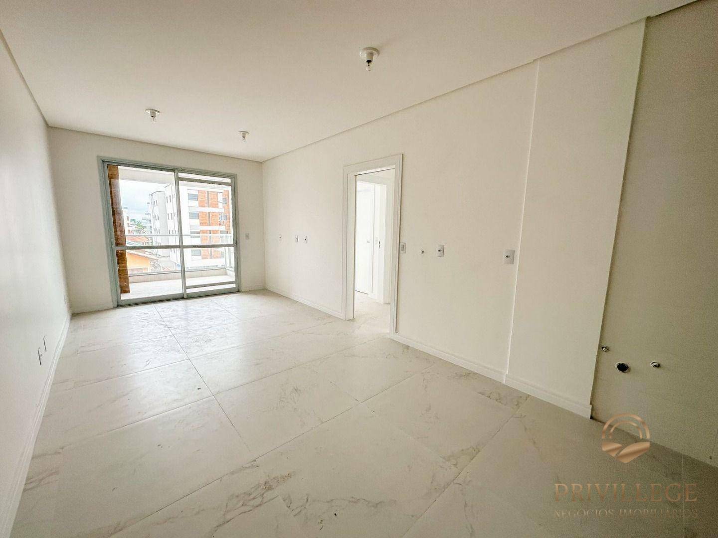 Apartamento à venda com 3 quartos, 78m² - Foto 2