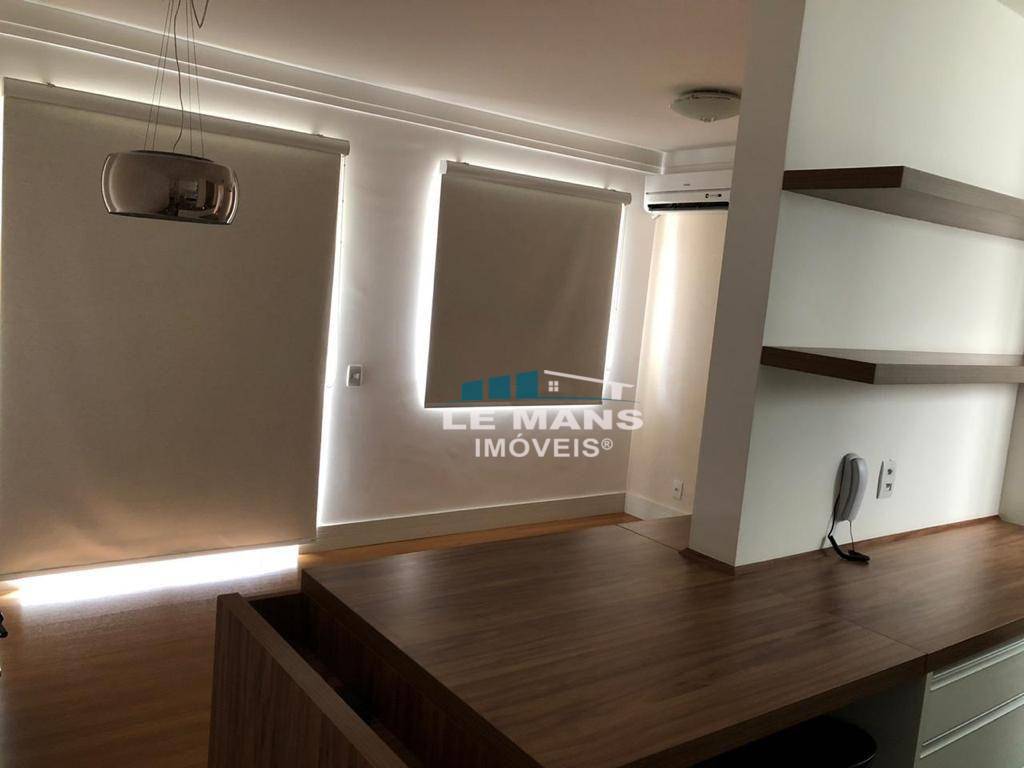 Apartamento à venda com 2 quartos, 63m² - Foto 4