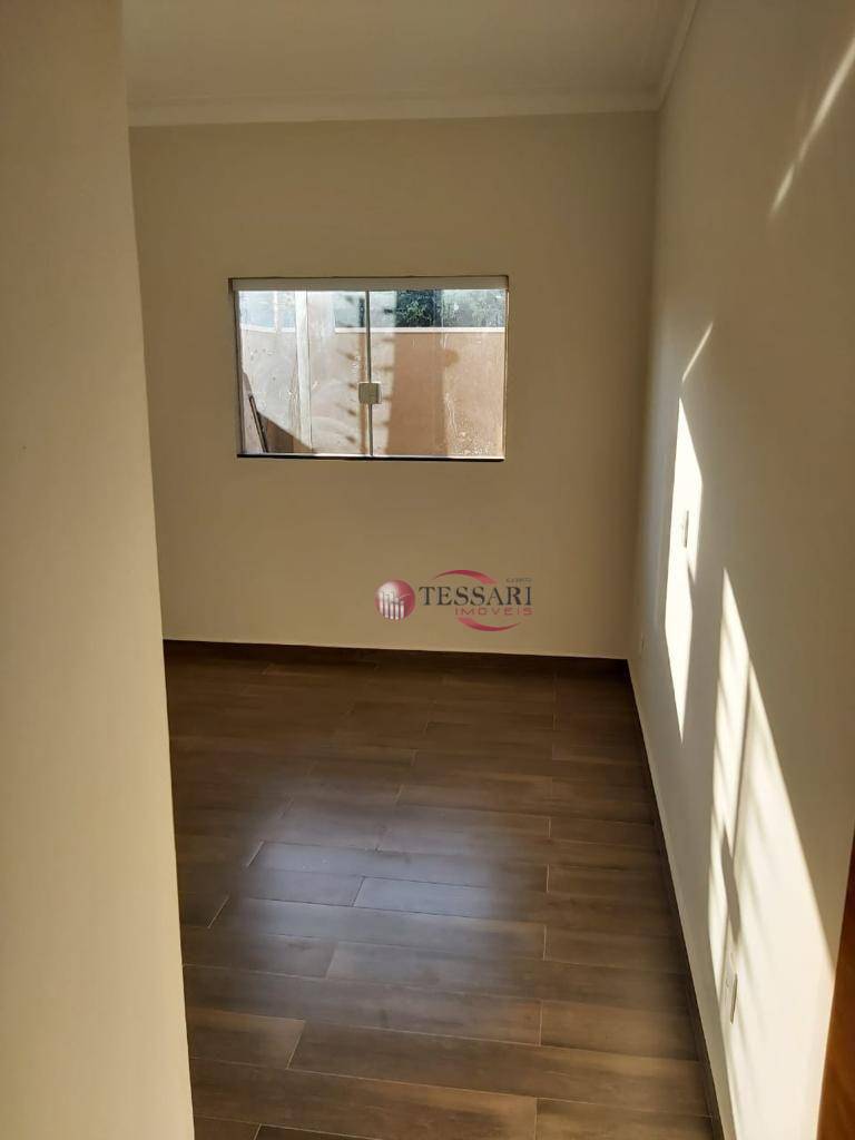 Casa à venda com 3 quartos, 140m² - Foto 14