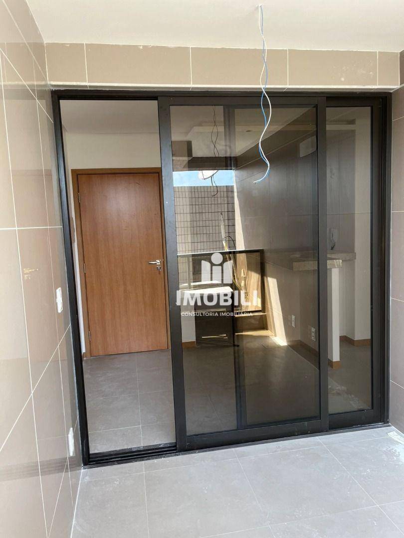 Apartamento à venda com 2 quartos, 70m² - Foto 19