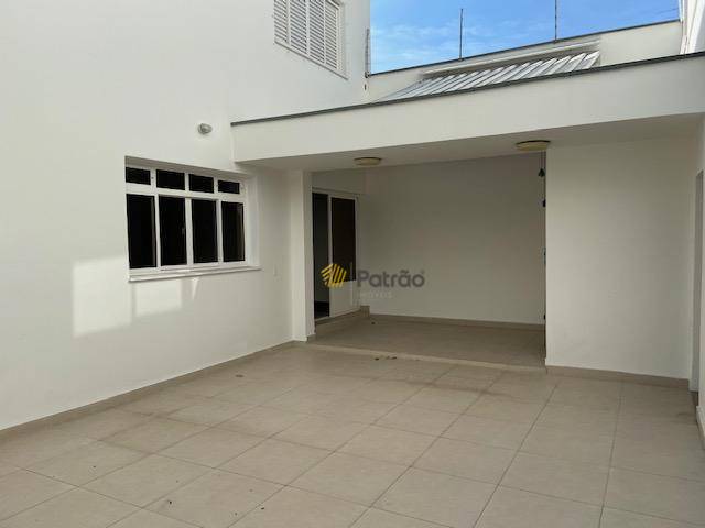 Casa à venda e aluguel com 6 quartos, 1131m² - Foto 23