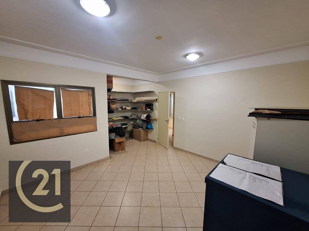 Casa à venda com 2 quartos, 376m² - Foto 4