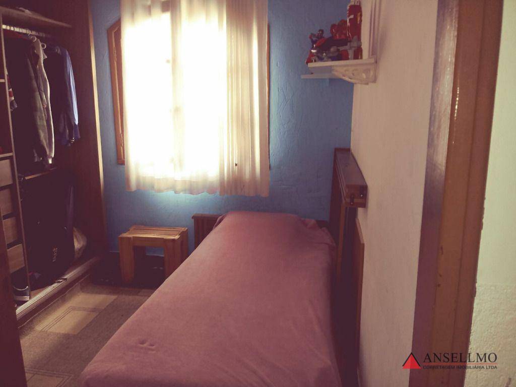Casa à venda com 5 quartos, 182m² - Foto 17
