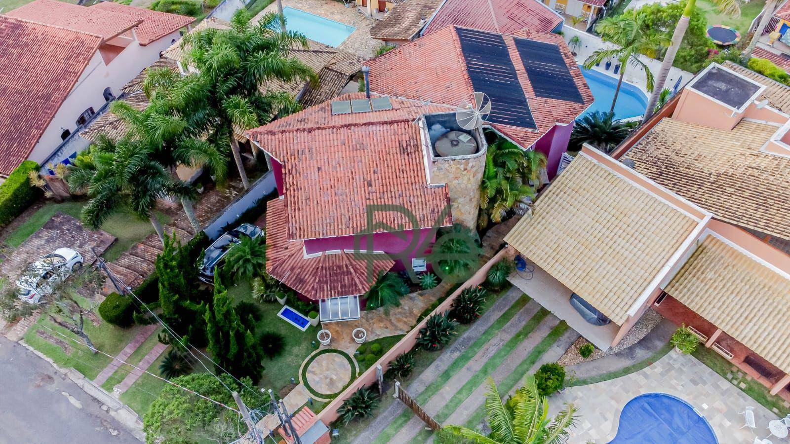 Casa de Condomínio à venda com 4 quartos, 430m² - Foto 2