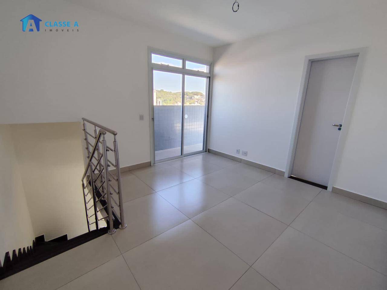 Cobertura à venda com 4 quartos, 150m² - Foto 3