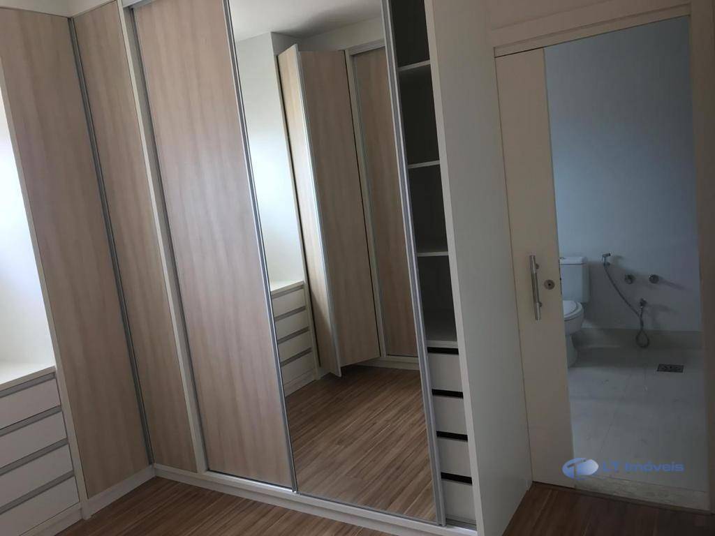 Casa de Condomínio para alugar com 4 quartos, 360m² - Foto 12