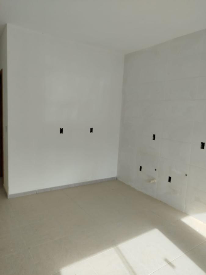 Casa à venda com 2 quartos, 59m² - Foto 2